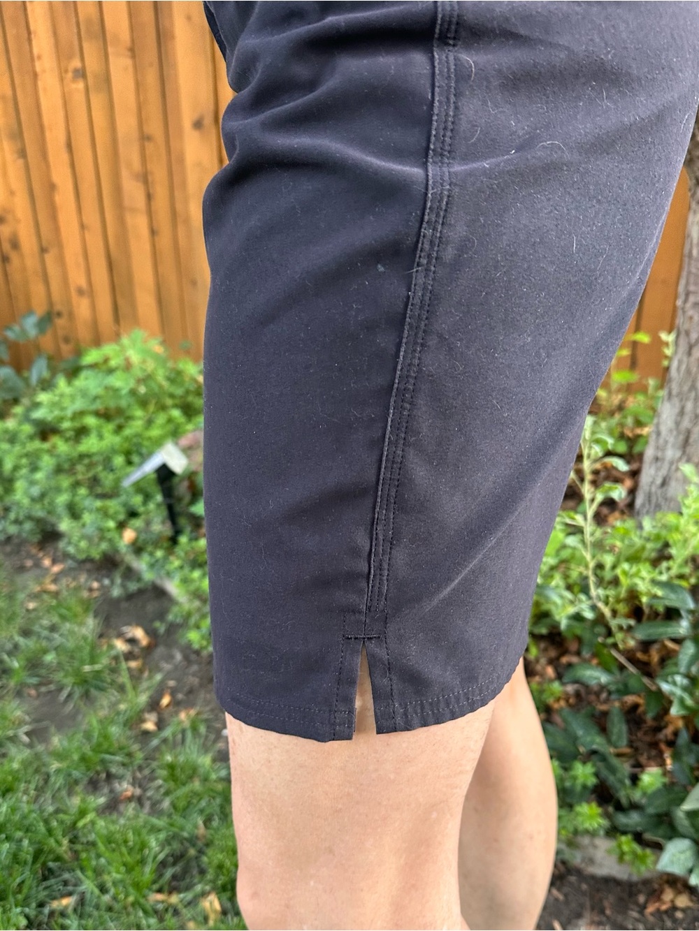Women’s Black Patagonia Bermuda shorts - Picture 6 of 12